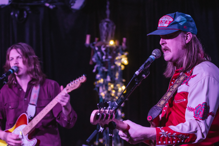 Jess Sah Bi and Peter One Make Connections at The Basement