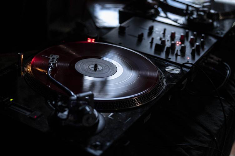 Record Store Day Misc. - Rob Hinkal (7 of 14).jpg