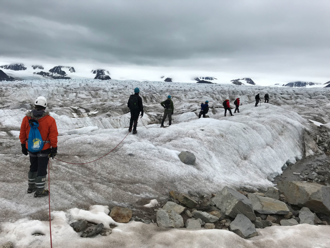 A Crew of Distinguished Nashvillians, the Norwegian Sea and a Daring Arctic Rescue