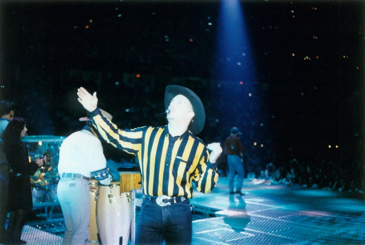 Garth Brooks Flood Relief Benefit Tonight (and Tomorrow, Sunday, Monday, Tuesday & Wednesday) at Bridgestone Arena
