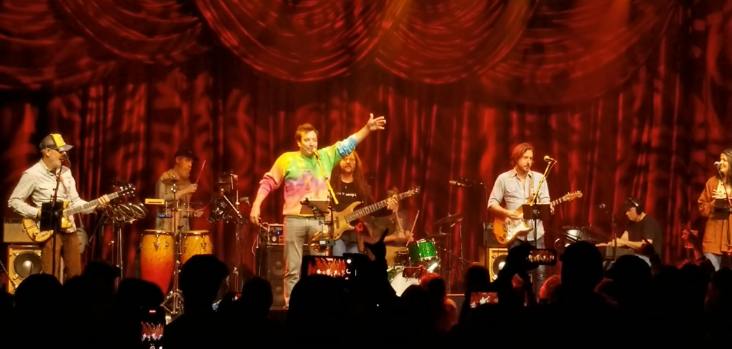 Screencap Jimmy Fallon Sings with The Stolen Faces
