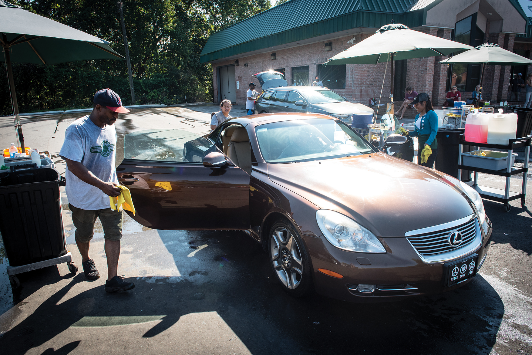 Best Car Wash Where You Can Buy a Cookbook