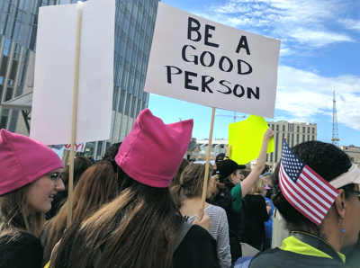 Franklin Yarn Store Throws a Knit Fit