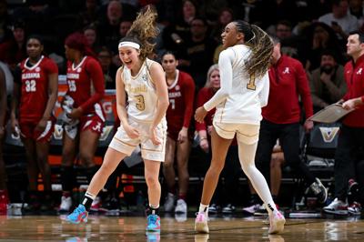Aubrey Galvan (left) and Mikayla Blakes during Vanderbilt's game against Alabama at Memorial Gymnasium, Feb. 26, 2026