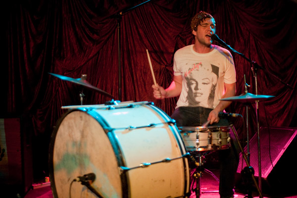 Roflkotzen: Richie Kotzen Sunday Night at Mercy Lounge