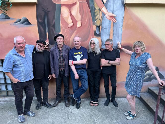 mekons.jpg