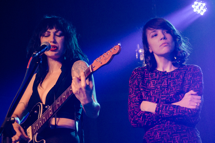 Those Darlins Take a Bow at The Basement East