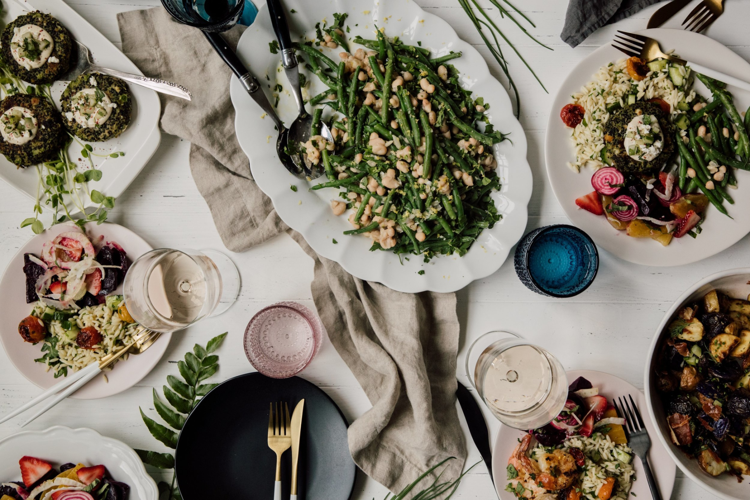 Fairlane Hotel Offers Pop-Up Space to Juniper Green and The Cheese Gal