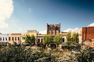 athens-downtown-blooms-visitathensga-dot-com-jake-gee-(9).jpg