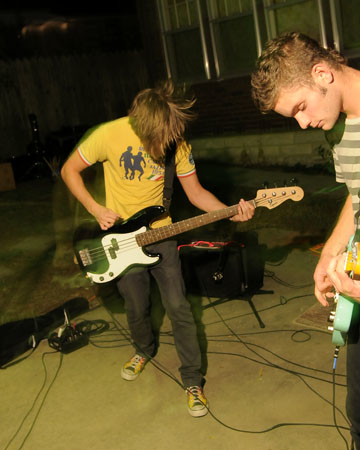 Hans Condor, Saigon Baby, The Spanish Candles and Kindergarten Circus at Local Honey