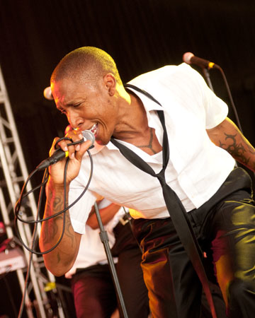 Raphael Saadiq at Bonnaroo