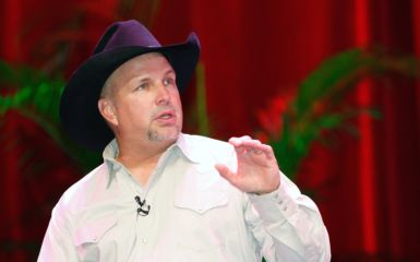 Garth Brooks Flood Relief Benefit Tonight (and Tomorrow, Sunday, Monday, Tuesday & Wednesday) at Bridgestone Arena