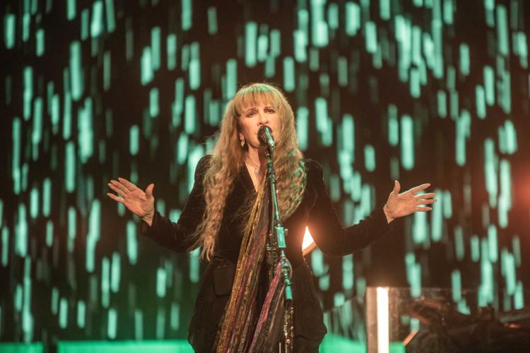34 Stevie Nicks.jpg