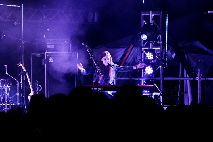 Bonnaroo 2018 Kicks Off With R.LUM.R, a Not-So-Secret Cage the Elephant Set and More