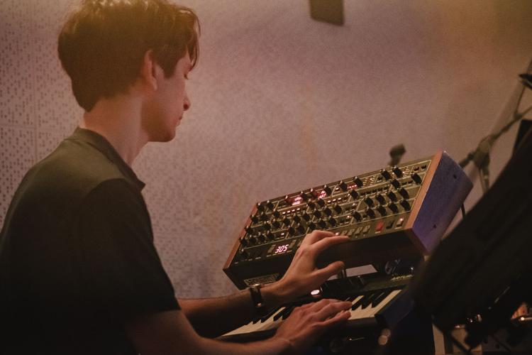 William Tyler Friends-11292025-Blue Room-25.jpg