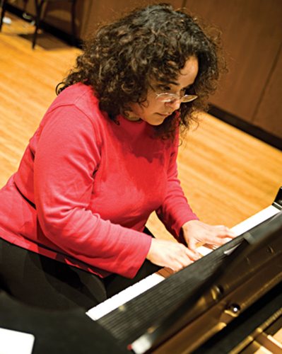 The Alias Chamber Ensemble and composer Gabriela Lena Frank kicked off the season with the magnificent debut of "Hilos"