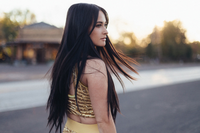Kacey Musgraves Trades Outspokenness for Self-Reflection on <i>Golden Hour</i>