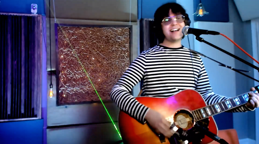 Aaron Lee Tasjan Extends a Hand