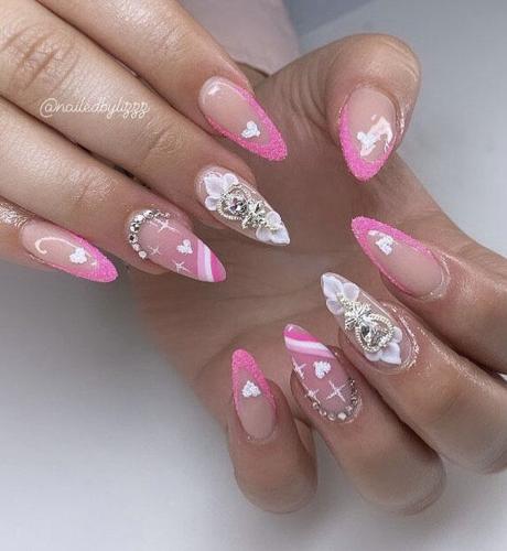 @nailedbylizzz nail art