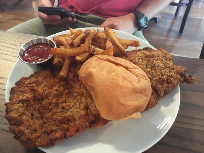 First Bite: Hemingway’s Bar & Hideaway