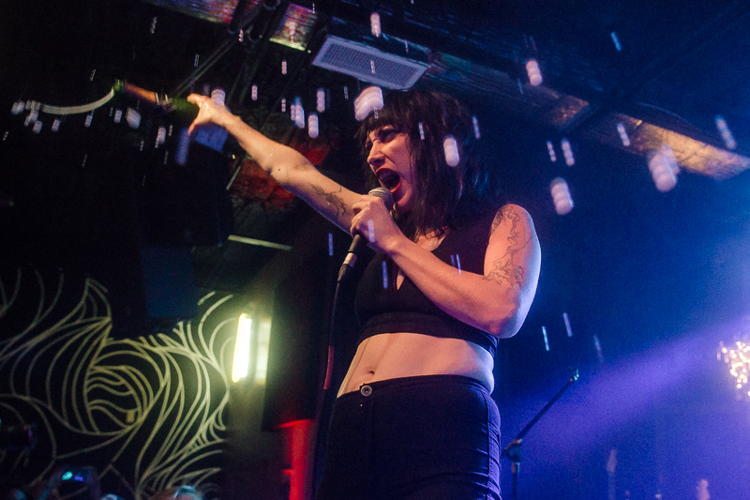 Those Darlins Take a Bow at The Basement East