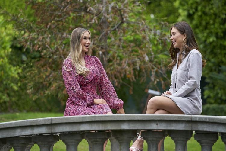 3-bachelorettes.jpg