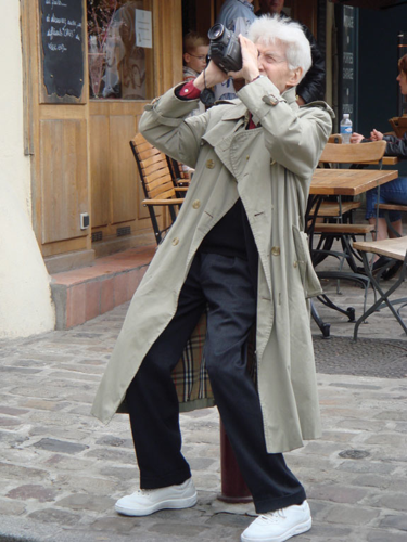 Think you’ve seen it all? Brave the crazy curves of Alain Resnais’ <i>Wild Grass</i>