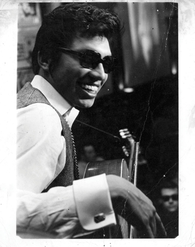 Rediscovered singer-songwriter Sixto Rodriguez embraces newfound fame through the doc<i> Searching for Sugar Man </i>