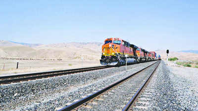 James Benning, one of America's finest filmmakers, trains his attention on the railroad in RR