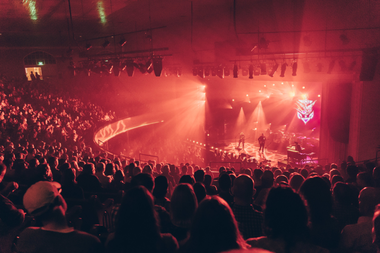 Jason Isbell and the 400 Unit Keep on Rocking at the Ryman