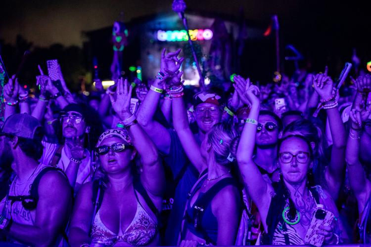 2026BonnarooDay2Candids_Web-01.jpg