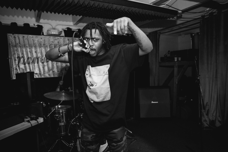 Soul Glo, Sad Baxter, Thirdface and More Warm the House at Drkmttr