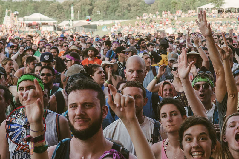 Bonnaroo 2016: Jason Isbell, Charles Bradley, Ween and Others Shine on  Hot-as-Balls Day 4, Music