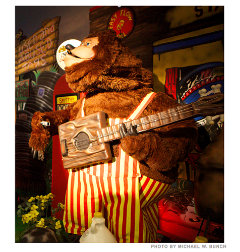 RIP Hillwood Strike & Spare and One of the Last Rock-afire Explosions