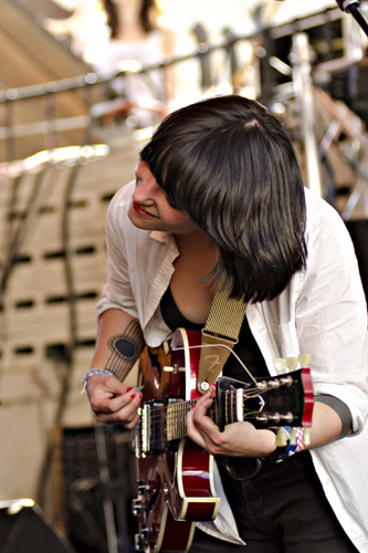 SXSW 2011, Friday: Wild Flag, Sharon Van Etten, Low, Versus, Wye Oak and Bizzaro Wendy's