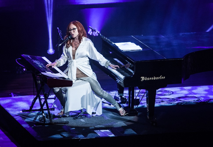 Tori Amos w/Trevor Moss and Hannah-Lou at the Ryman, 8/18/14