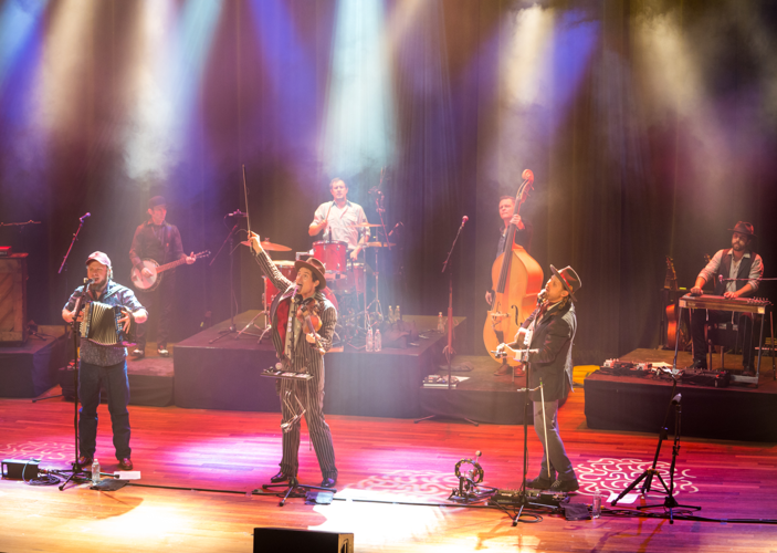 The Spin: Old Crow Medicine Show at the Ryman, 12/30/2017