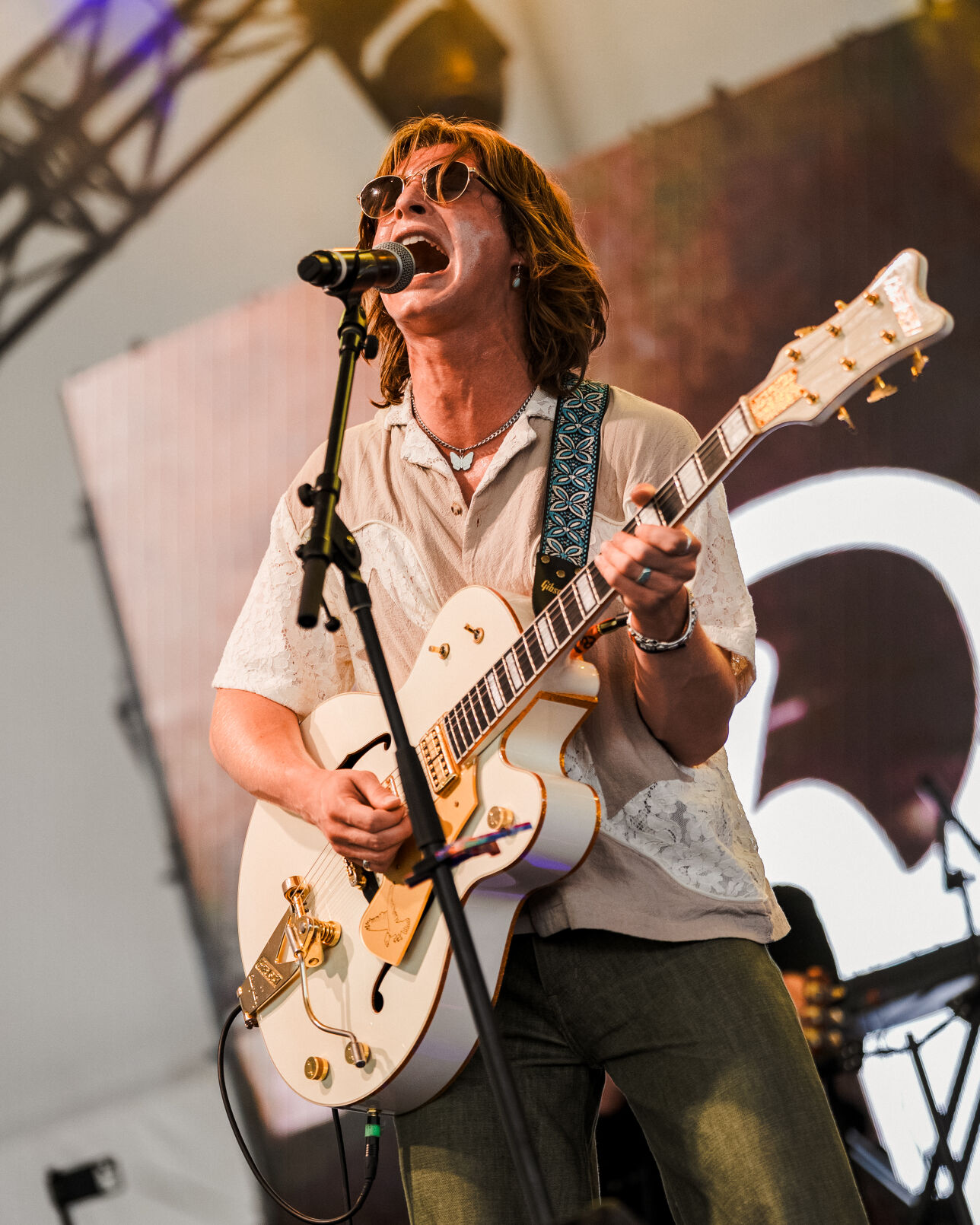 VR100684.jpg