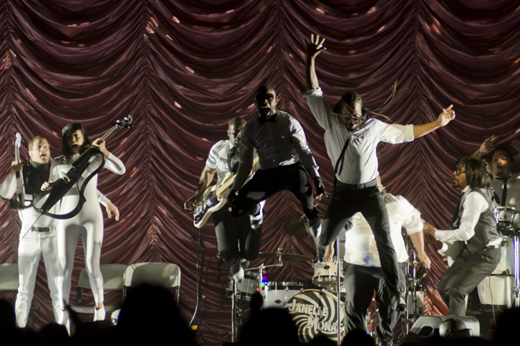 Katy Perry w/Janelle Monae at Bridgestone Arena, 8/19/11