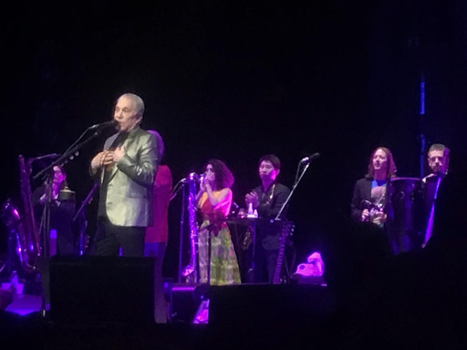 Paul Simon Says Farewell in Style at Bridgestone Arena