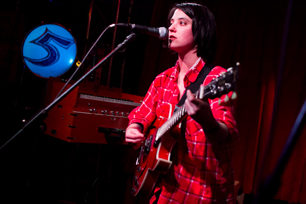 Sharon Van Etten, Jasmin Kaset & Julianna Barwick at The 5 Spot, 1/22/11