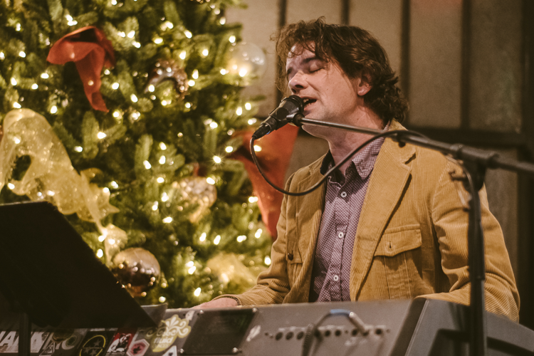 Spongebath Alumni Rejoice in Nostalgia — And Look Forward a Bit