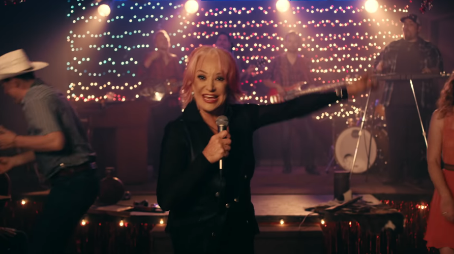 Tanya Tucker Knows When to Hold ’Em in 'Hard Luck' [Fresh Vid]