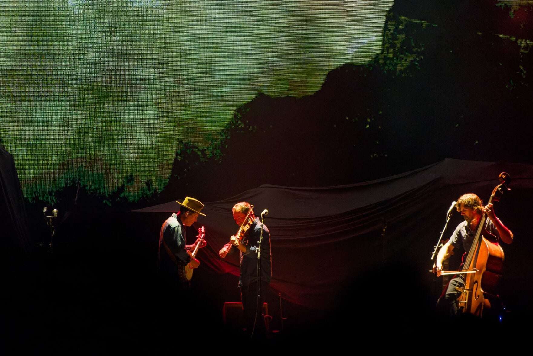 Gregory Alan Isakov high res 3_scale40.jpg