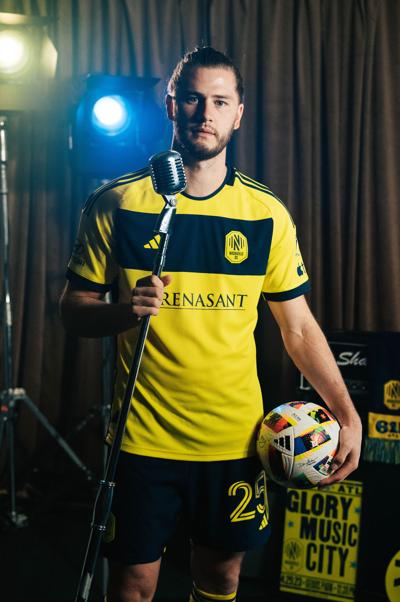 sportsZIMMERMAN_WALKER_CRTV1_65.jpg