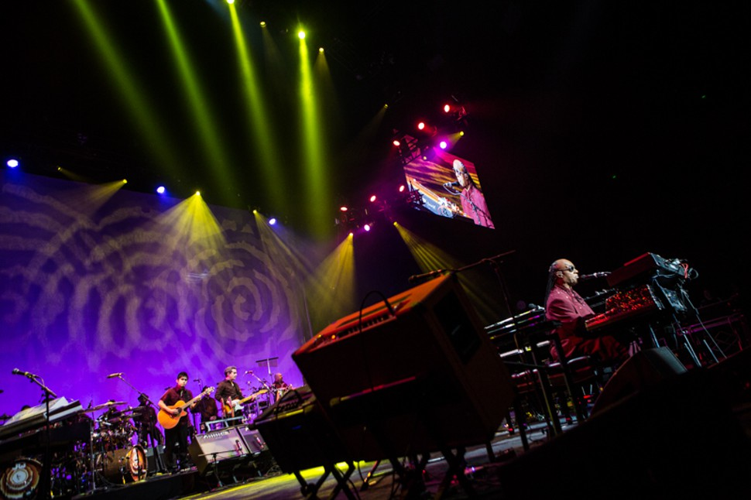 Stevie Wonder Brings <i>Life</i> to Bridgestone Arena With Marathon Show