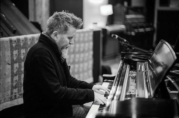 Matt Rollings Moves From the Liner Notes to the Marquee With <i>Mosaic</i>