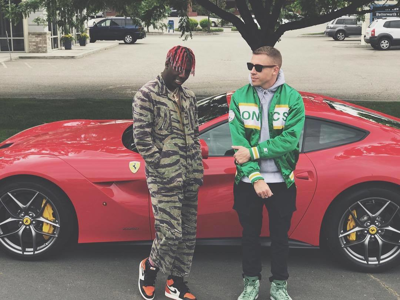 Macklemore to Bring His Own Damn Self to War Memorial