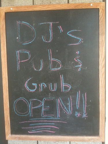 First Bite: DJ's Pub and Grub
