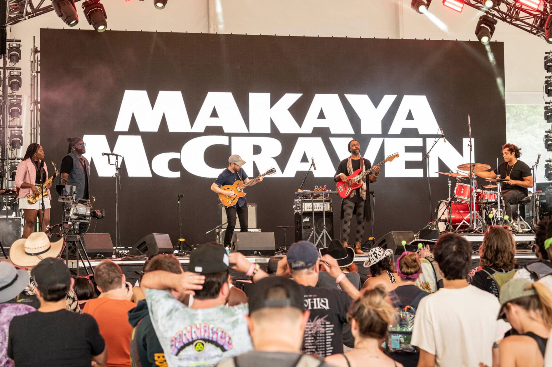 Makaya McCraven-8.jpg